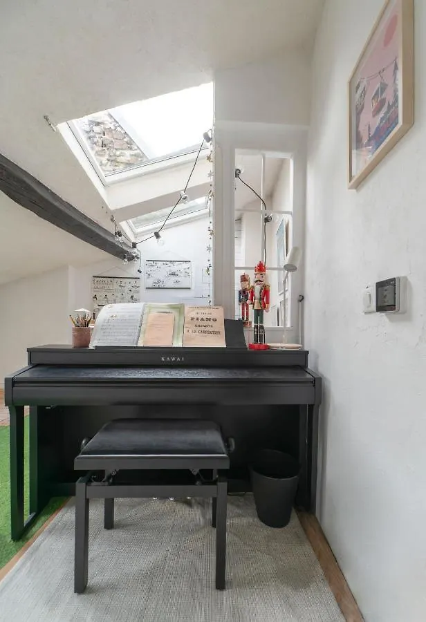 Grande Maison Cusset - Maison De Ville - 3 Chambres 0*,