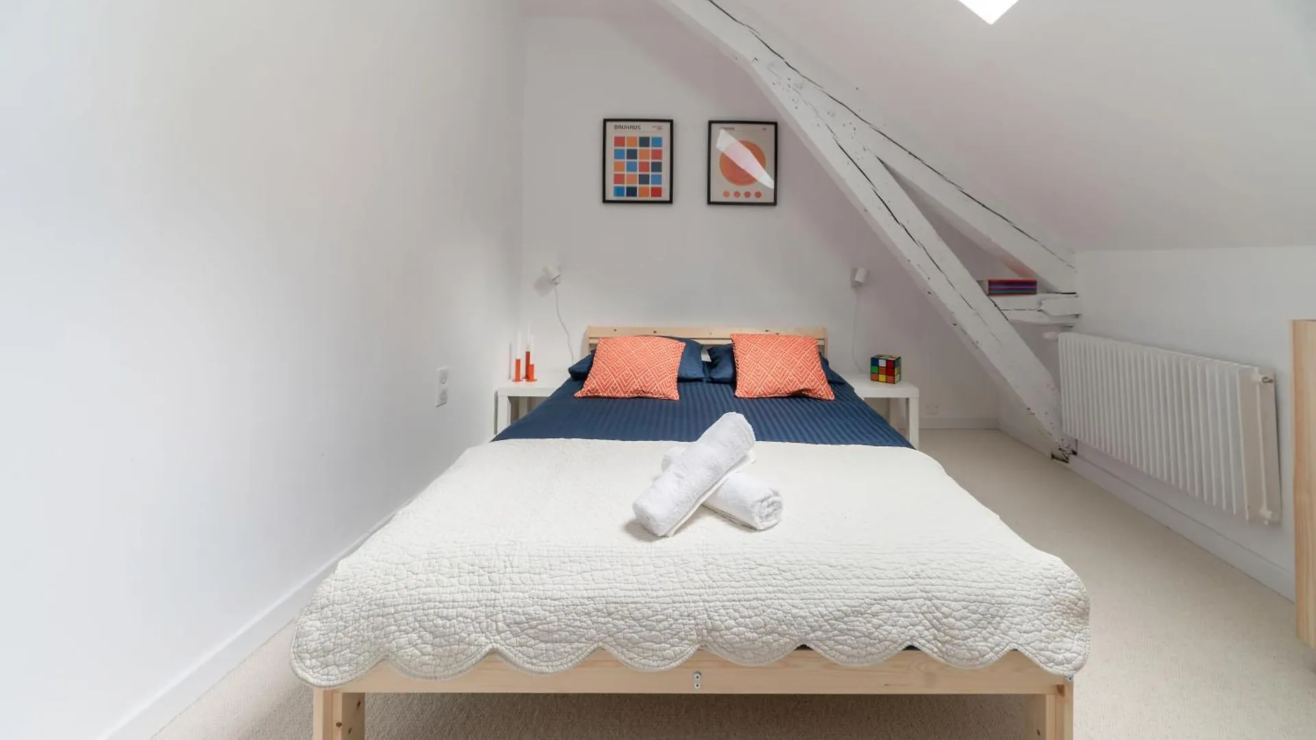 Grande Maison Cusset - Maison De Ville - 3 Chambres 0*,