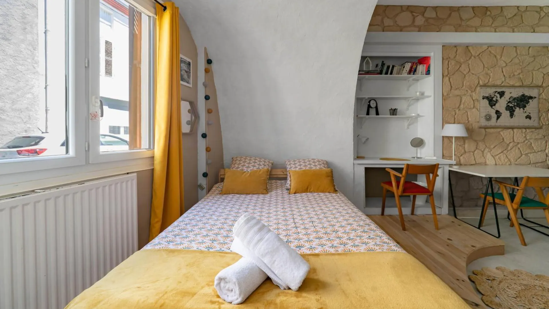 Grande Maison Cusset - Maison De Ville - 3 Chambres Holiday home