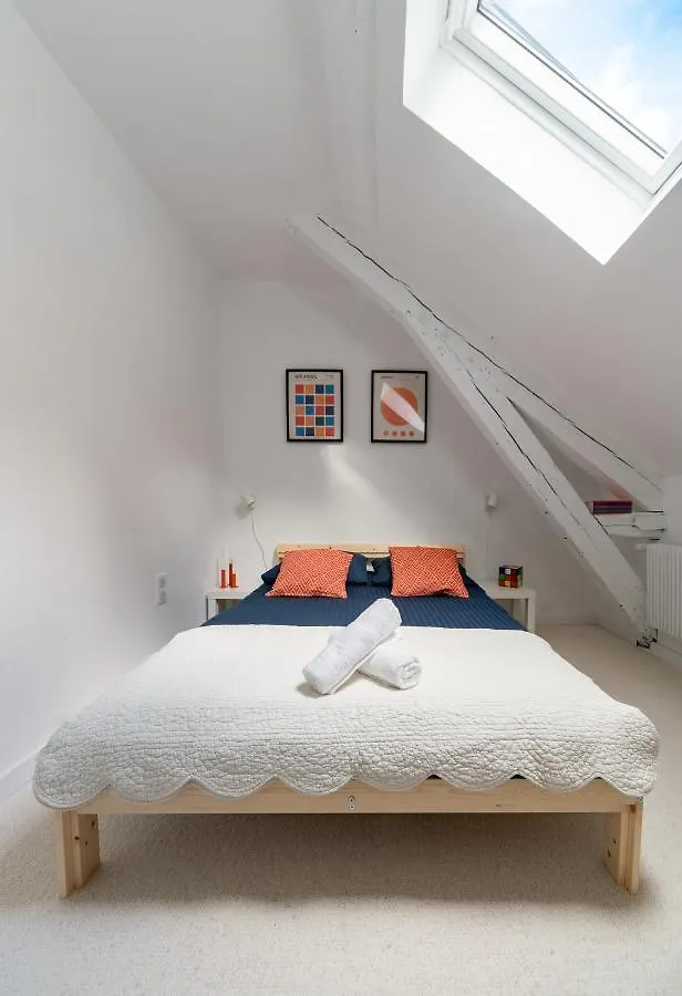 Grande Maison Cusset - Maison De Ville - 3 Chambres 0*,  Francie